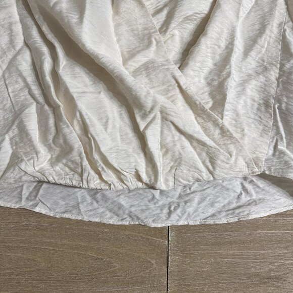 Anthropologie XXS Elegant Cream Long Sleeve Top NWT! - Picture 10 of 16